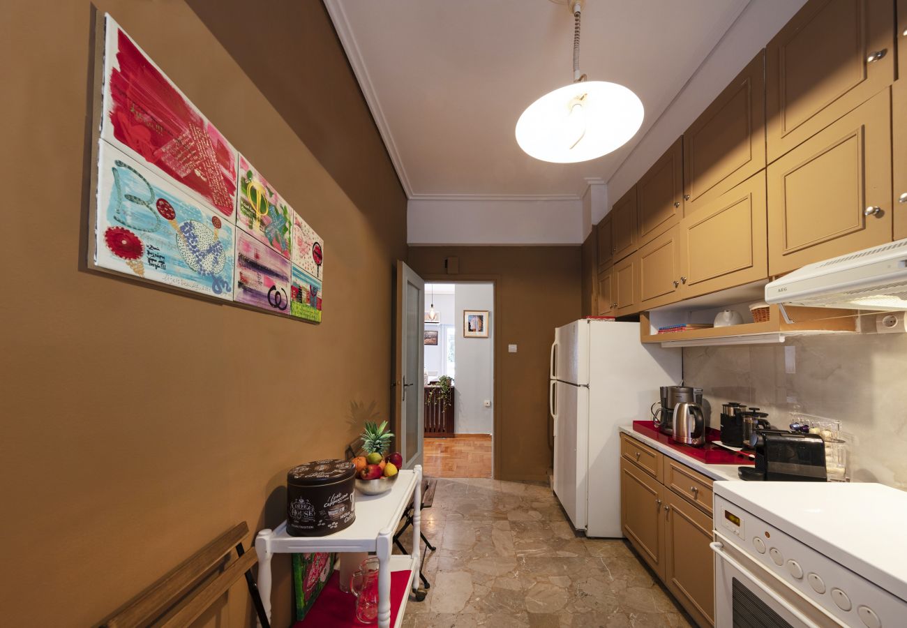 Apartment in Athens - Spacious 3 Bedroom apt near Acropolis museum 