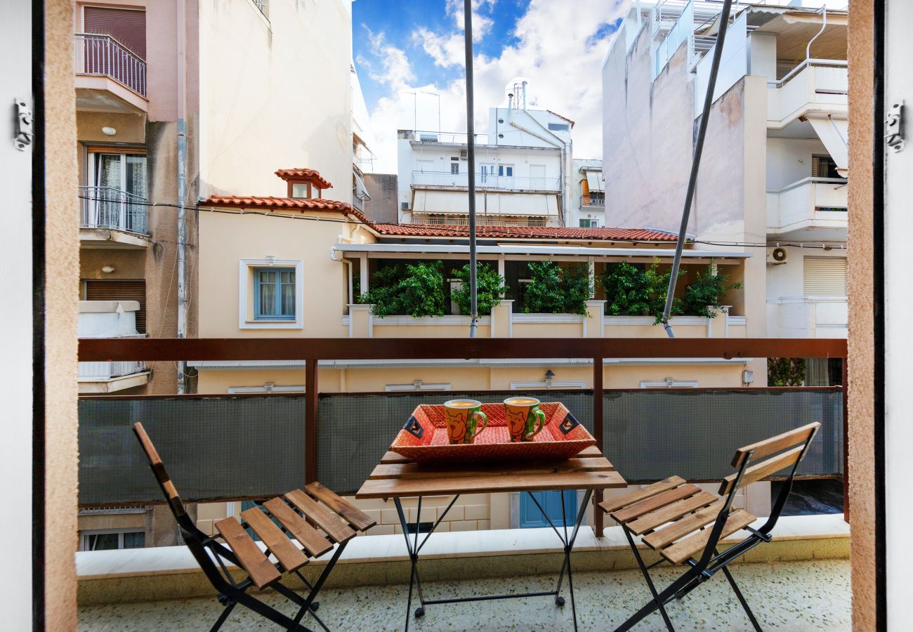 Apartment in Athens - Spacious 3 Bedroom apt near Acropolis museum 