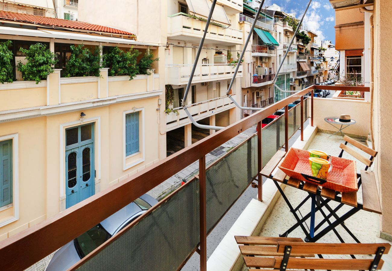 Apartment in Athens - Spacious 3 Bedroom apt near Acropolis museum 