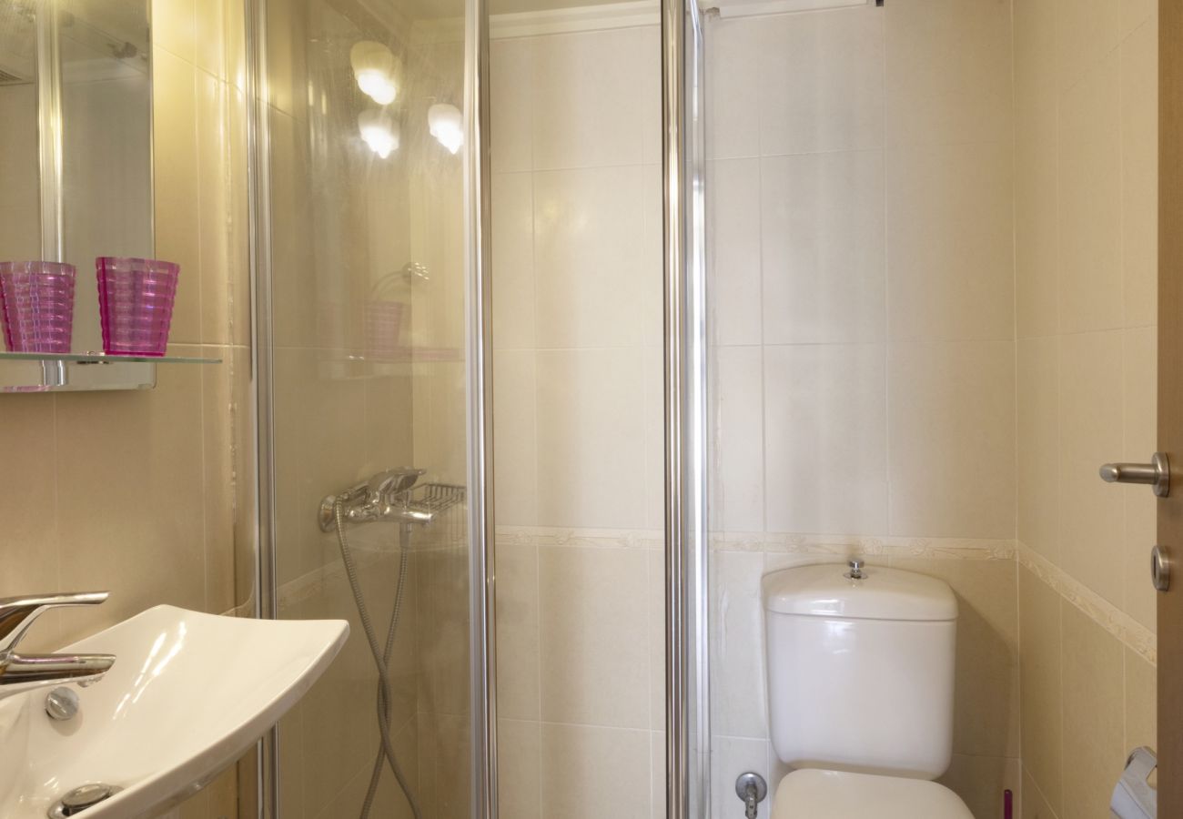 Apartment in Athens - 3BR Prime APT a breath away from the Acropolis! 