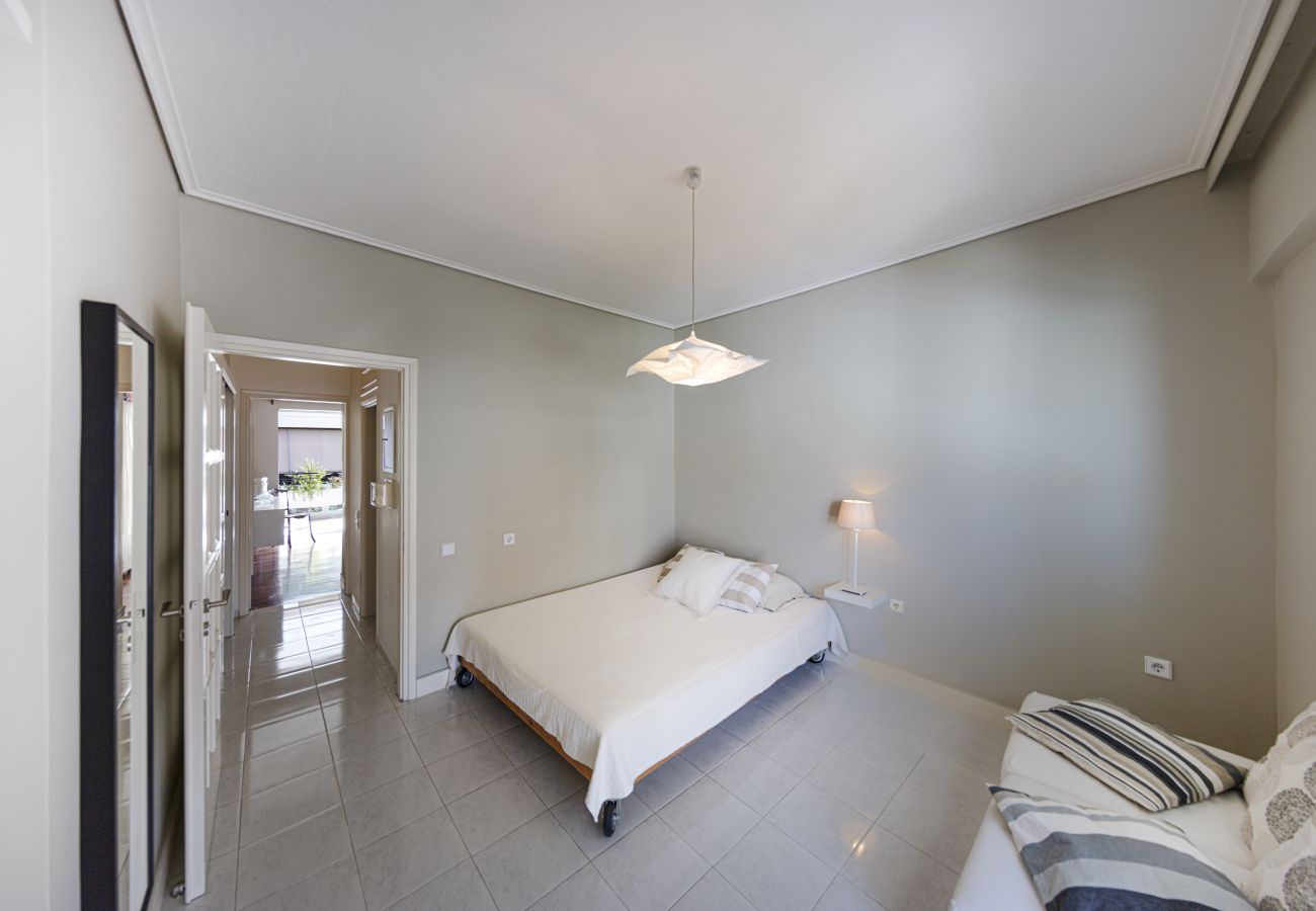 Apartment in Chalandri - Central Halandri apartment near all hospitals 