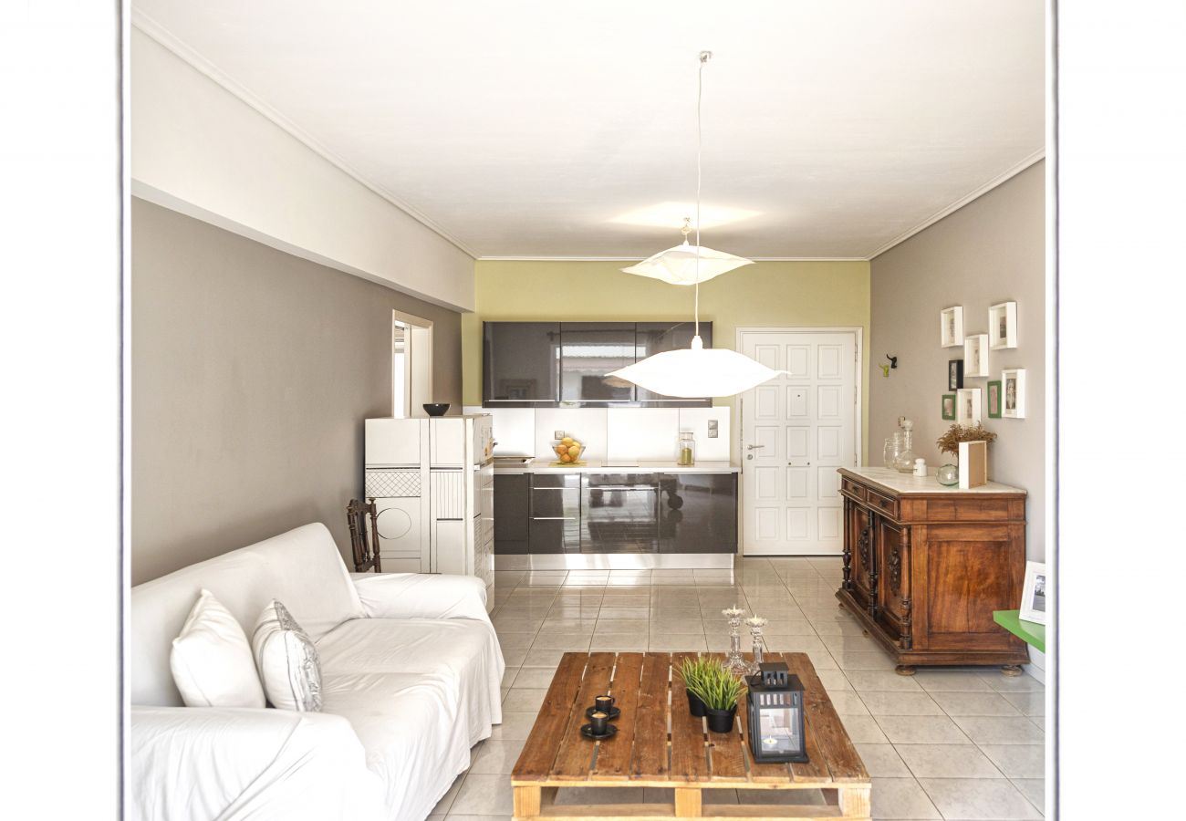 Apartment in Chalandri - Central Halandri apartment near all hospitals 