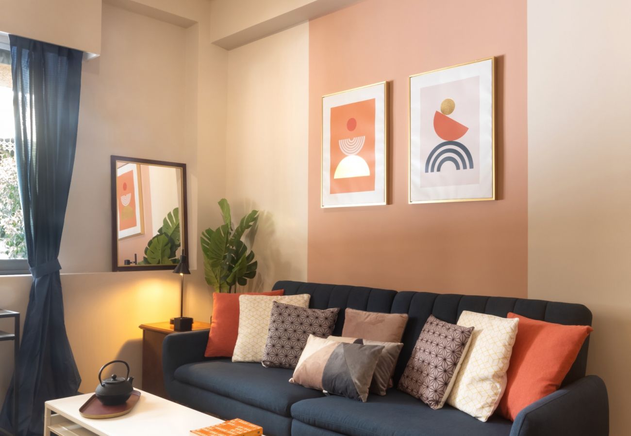 Apartment in Piraeus - Marina Zeas apartment by the sea 