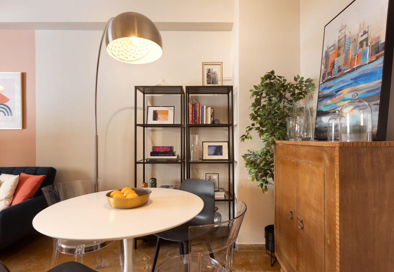 Apartment in Piraeus - Marina Zeas apartment by the sea 