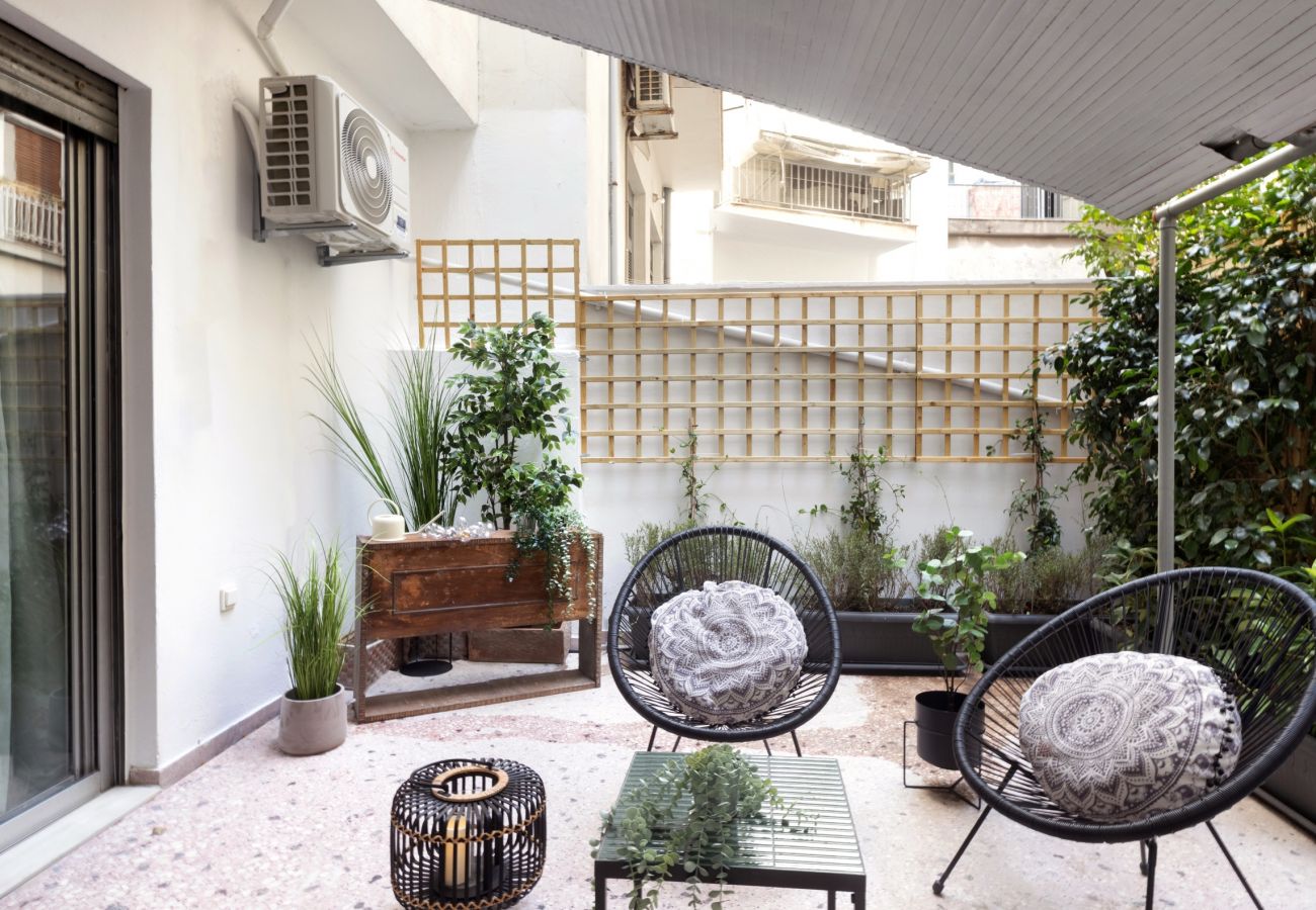 Apartment in Piraeus - Marina Zeas apartment by the sea 