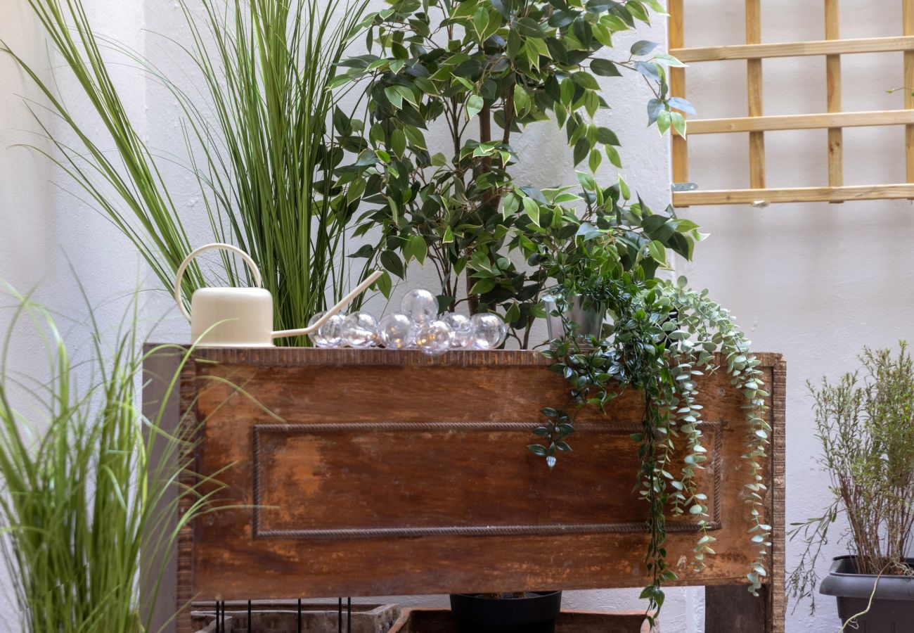 Apartment in Piraeus - Marina Zeas apartment by the sea 