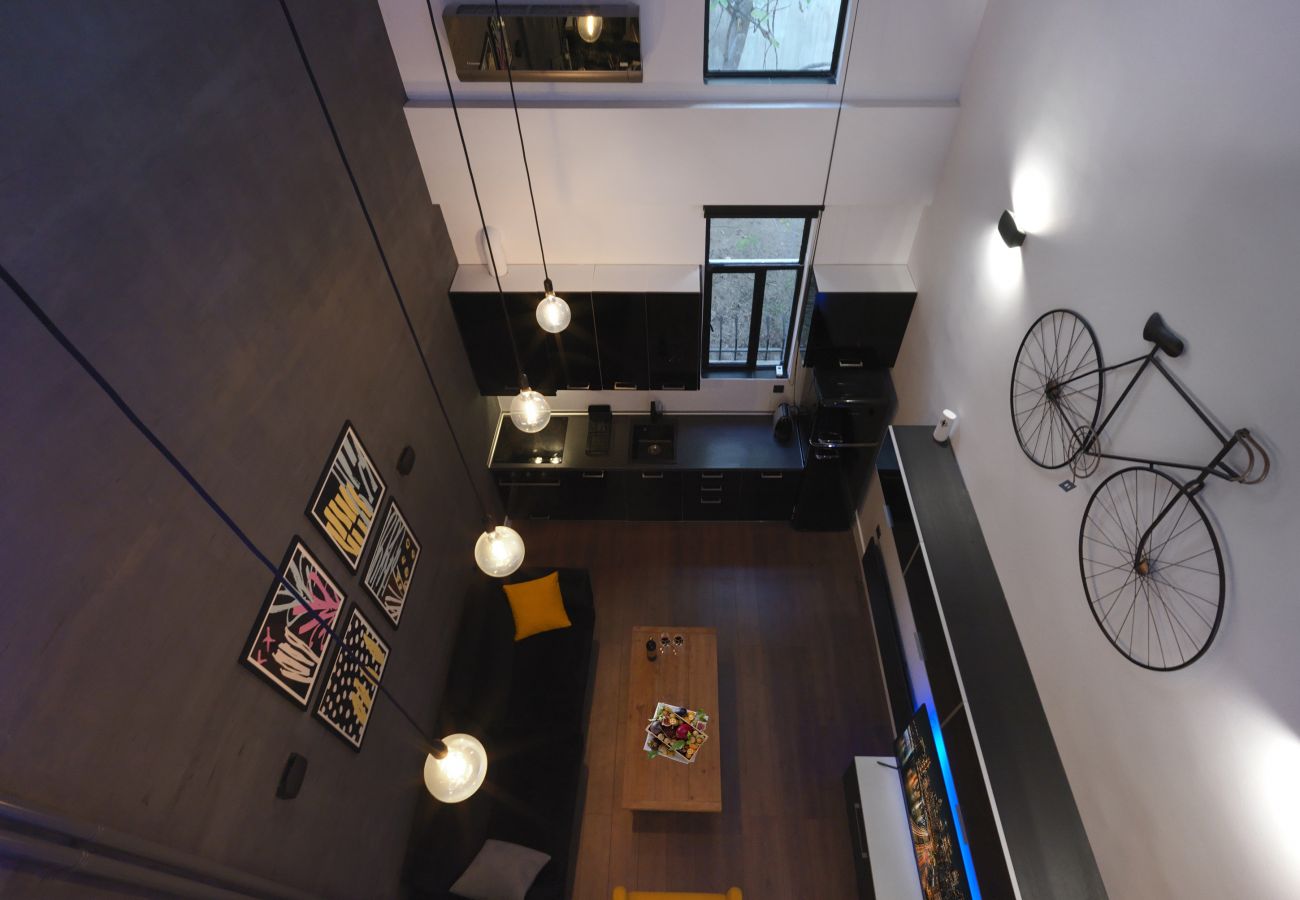 Apartment in Athens - High Tech Remote Workers' Dreamhouse