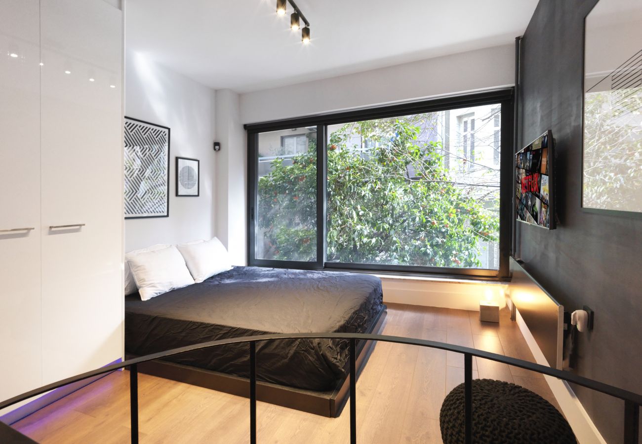 Apartment in Athens - High Tech Remote Workers' Dreamhouse