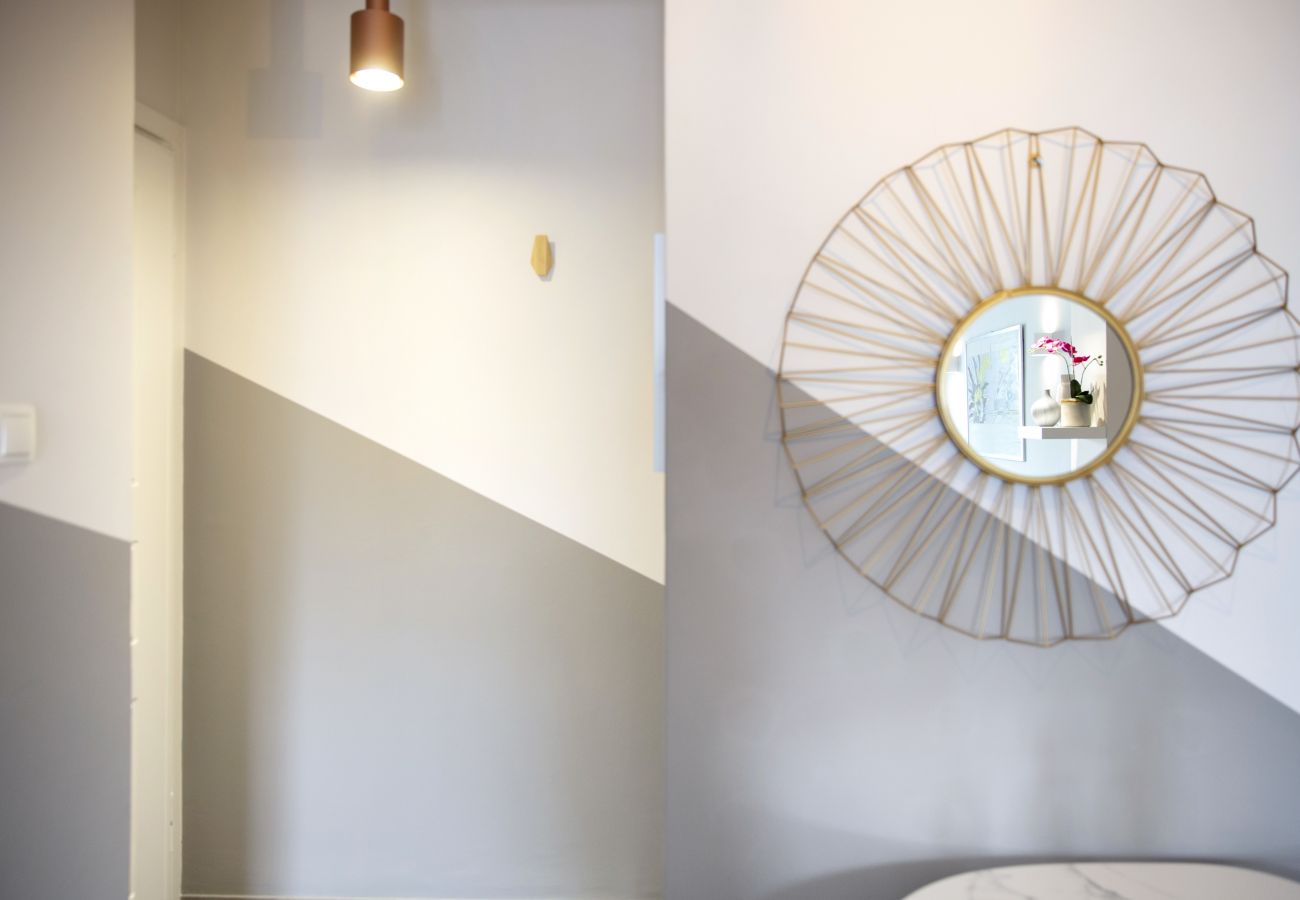 Apartment in Athens - Little gem 2 mins from Acropolis Museum 