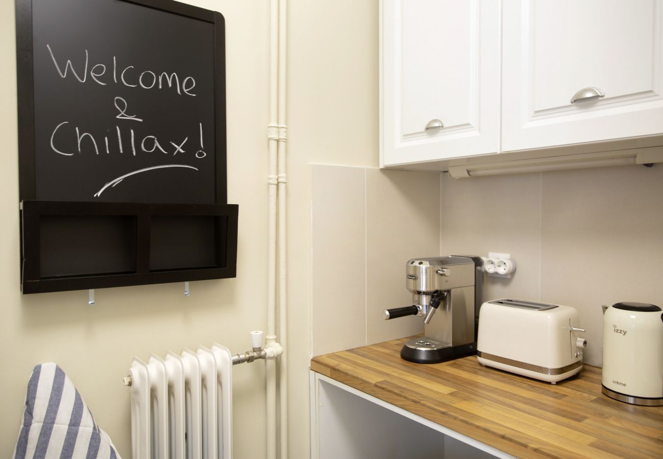 Apartment in Athens - Little gem 2 mins from Acropolis Museum 