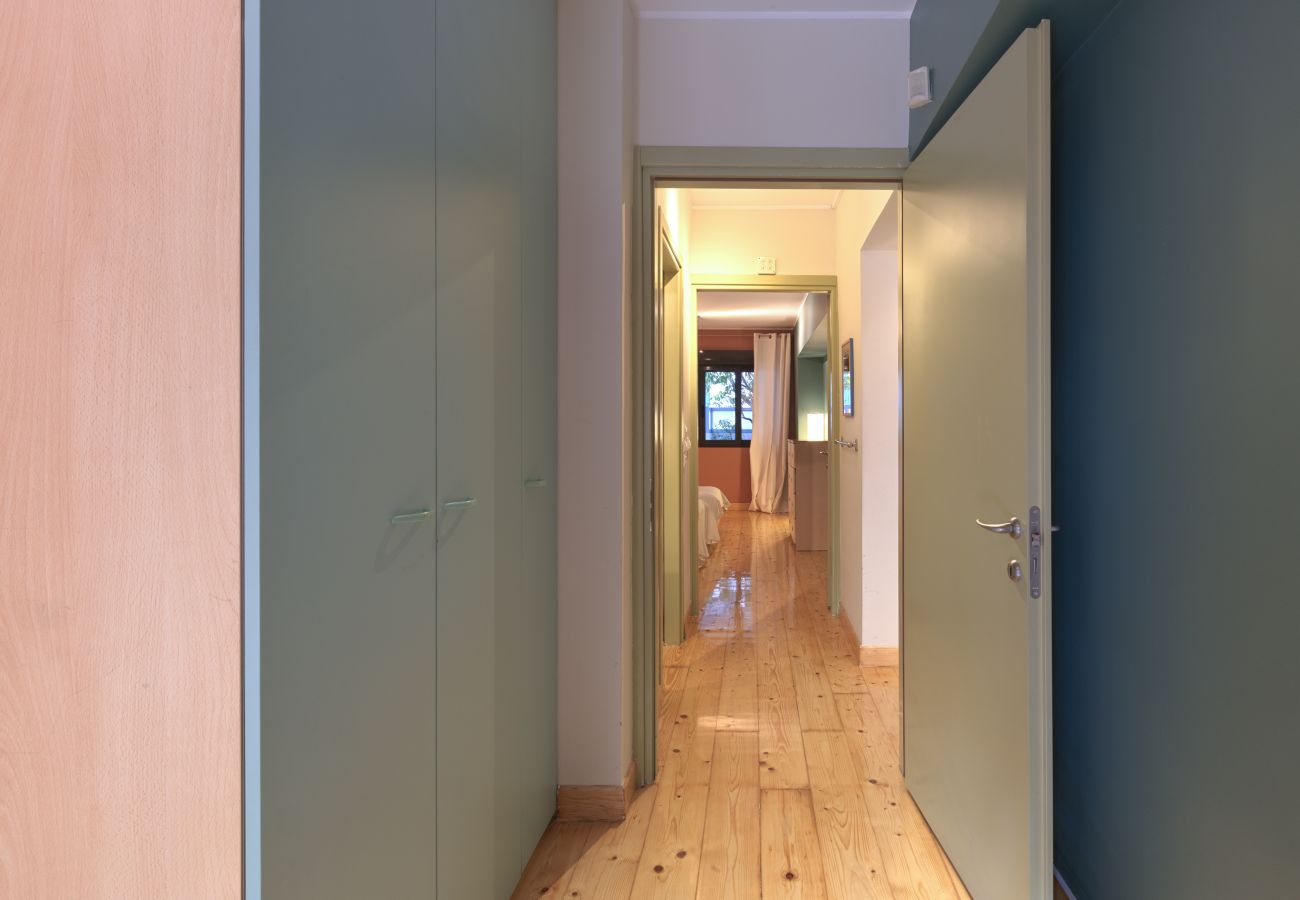 Apartment in Athens - Koukaki garden escape child friendly apartment 