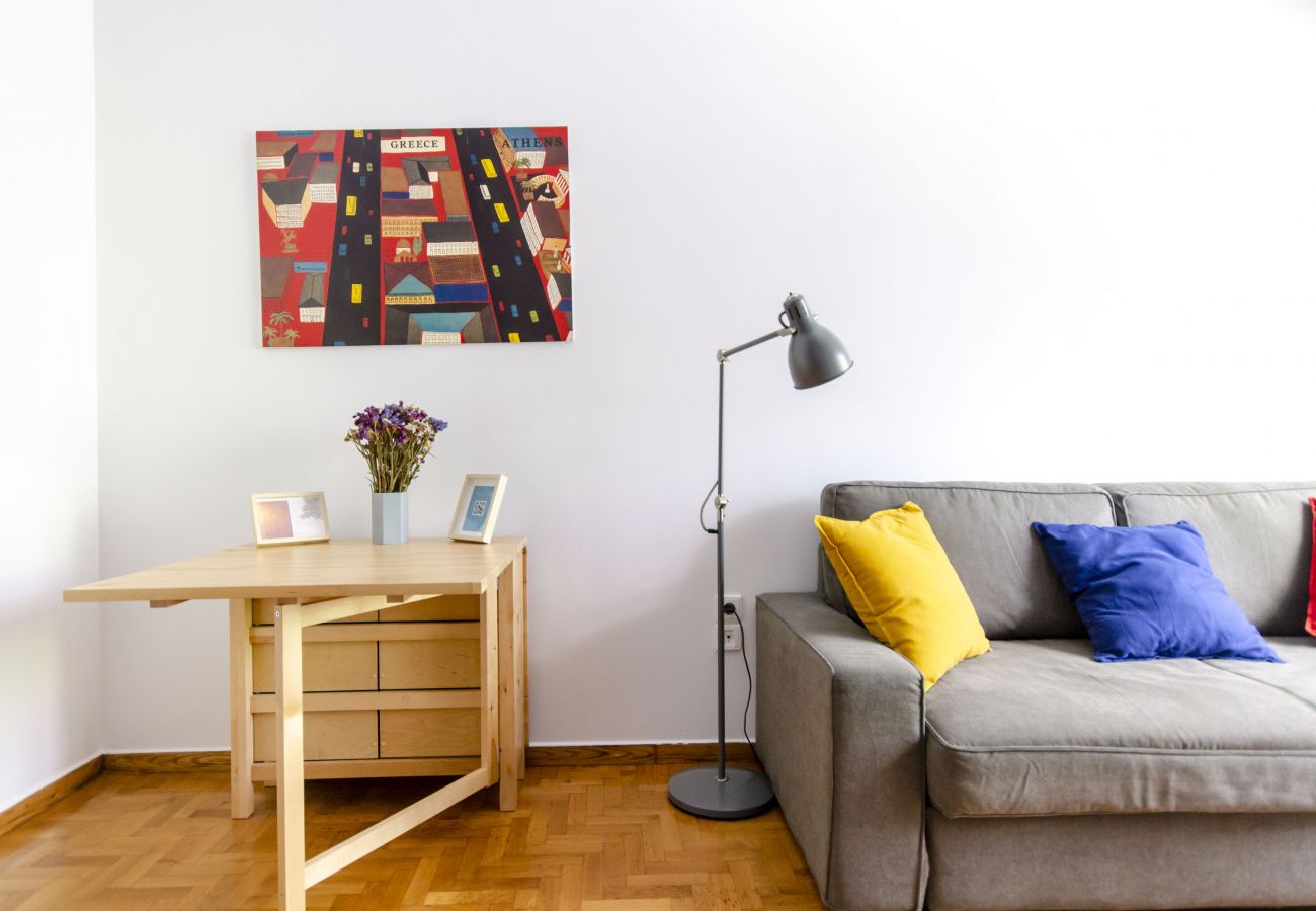 Apartment in Athens - Colourful apartment under the Acropolis