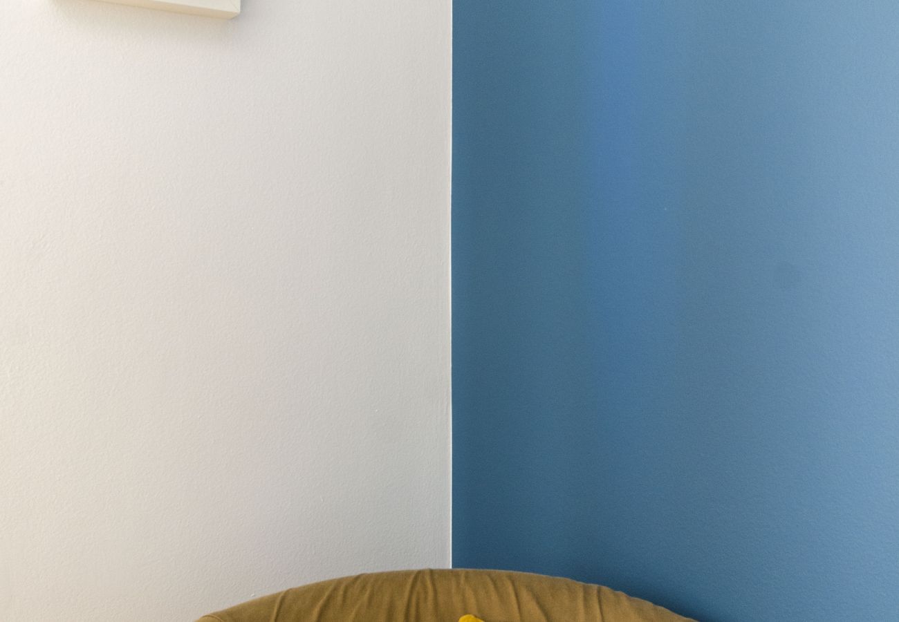 Apartment in Athens - Colourful apartment under the Acropolis