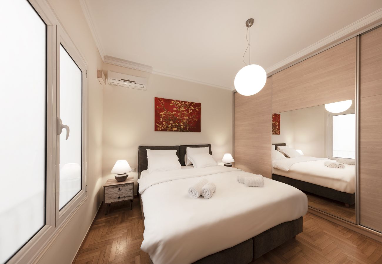 Apartment in Athens - Stylish Kolonaki 2 Bdr apartment 