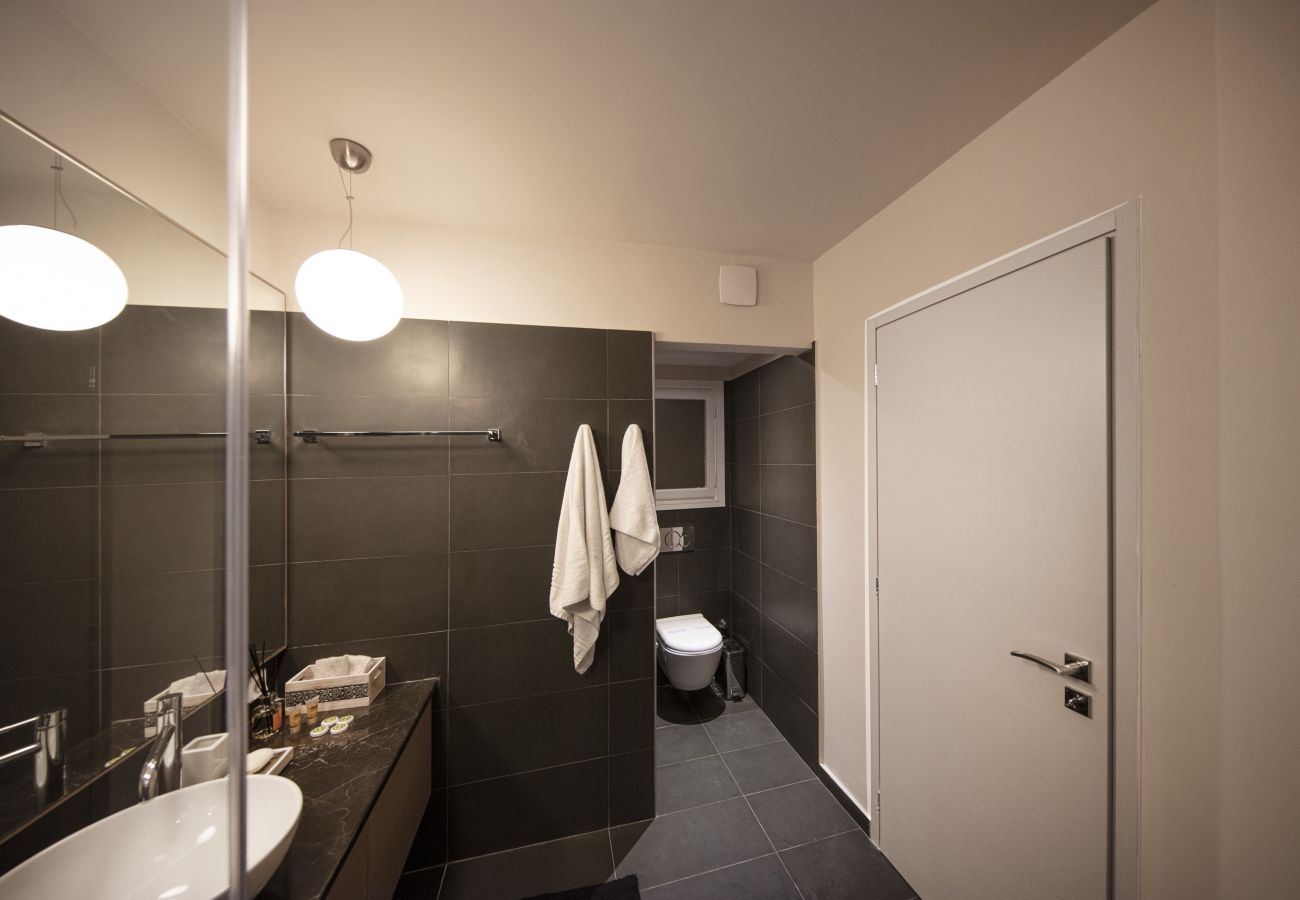 Apartment in Athens - Stylish Kolonaki 2 Bdr apartment 