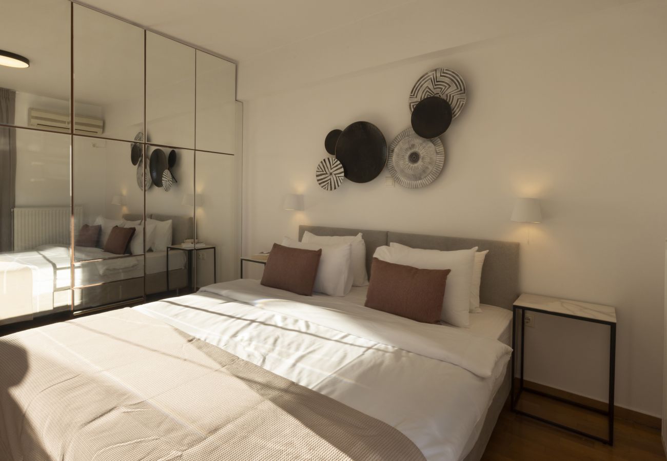 Apartment in Athens - STUNNING PENTHOUSE WITH SPECTACULAR VISTAS! 