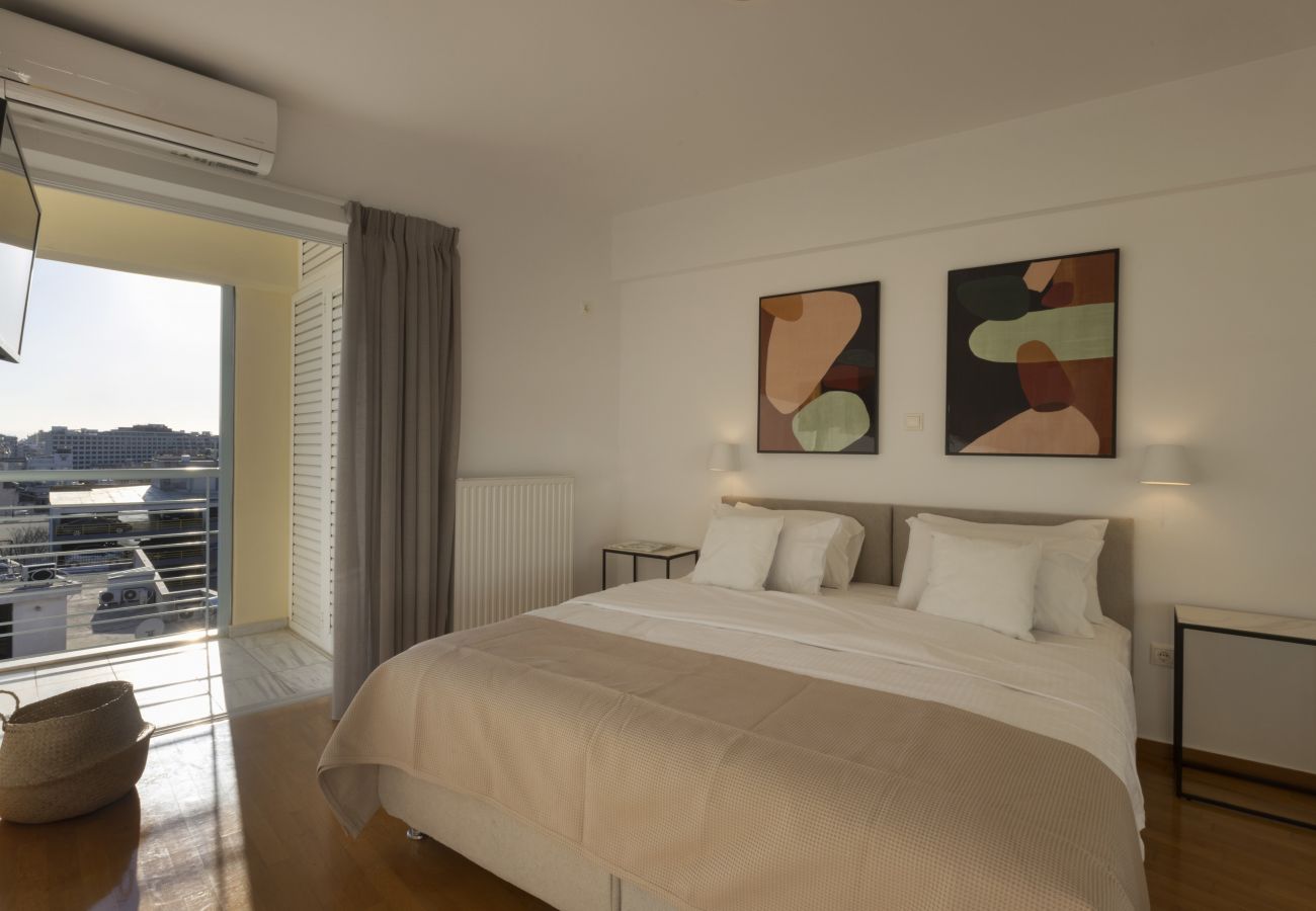 Apartment in Athens - STUNNING PENTHOUSE WITH SPECTACULAR VISTAS! 