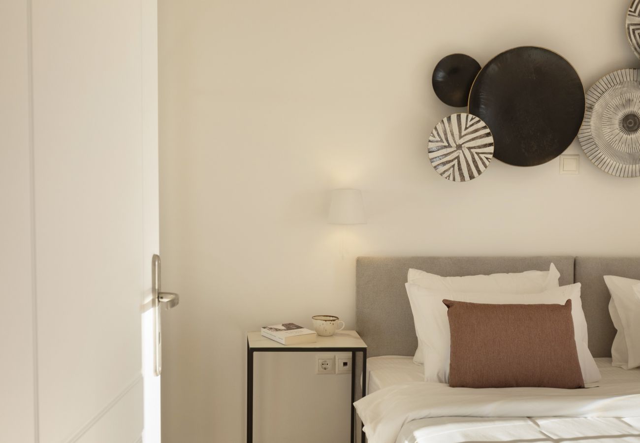 Apartment in Athens - STUNNING PENTHOUSE WITH SPECTACULAR VISTAS! 