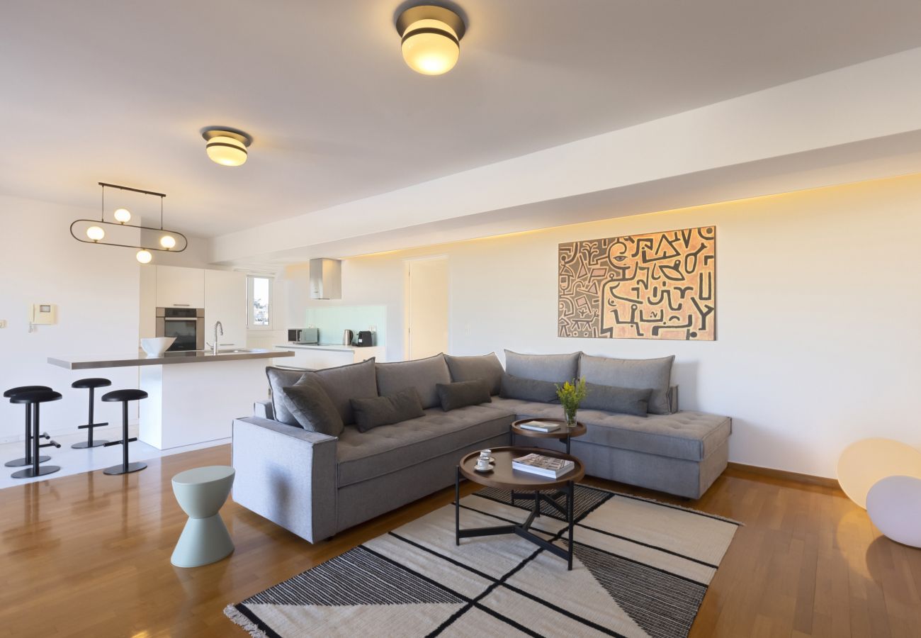 Apartment in Athens - STUNNING PENTHOUSE WITH SPECTACULAR VISTAS! 