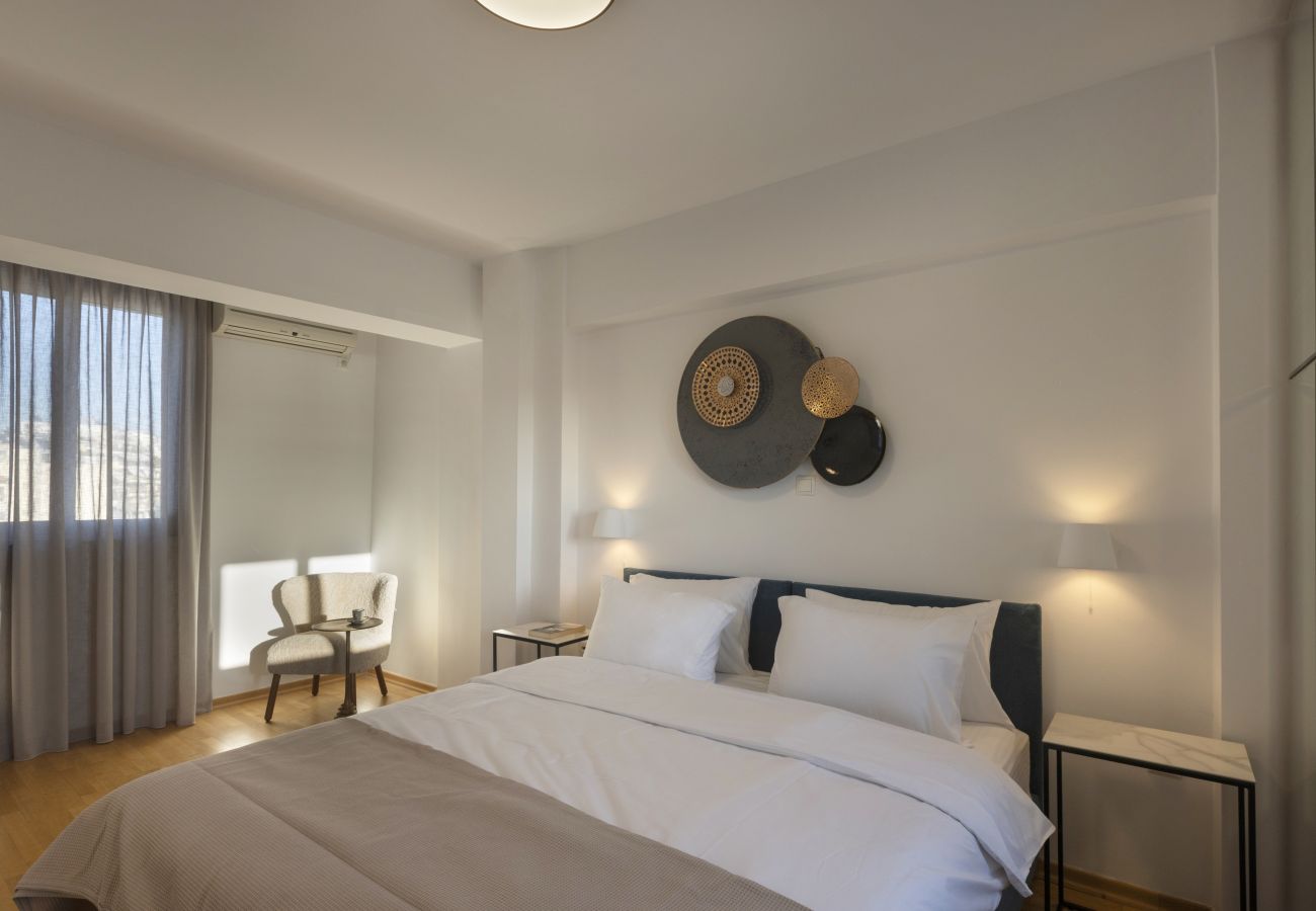 Apartment in Athens - STUNNING PENTHOUSE WITH SPECTACULAR VISTAS! 