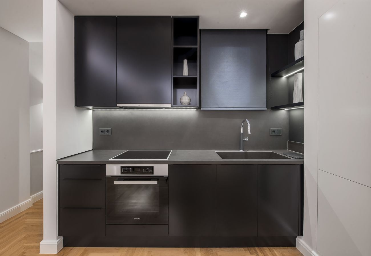 Apartment in Athens - Chic central Athens apartment at Mavilli Sq. 