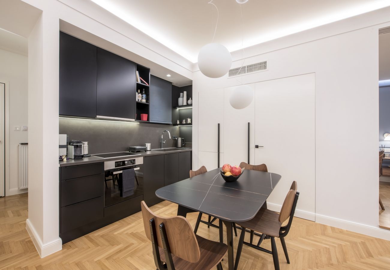 Apartment in Athens - Chic central Athens apartment at Mavilli Sq. 