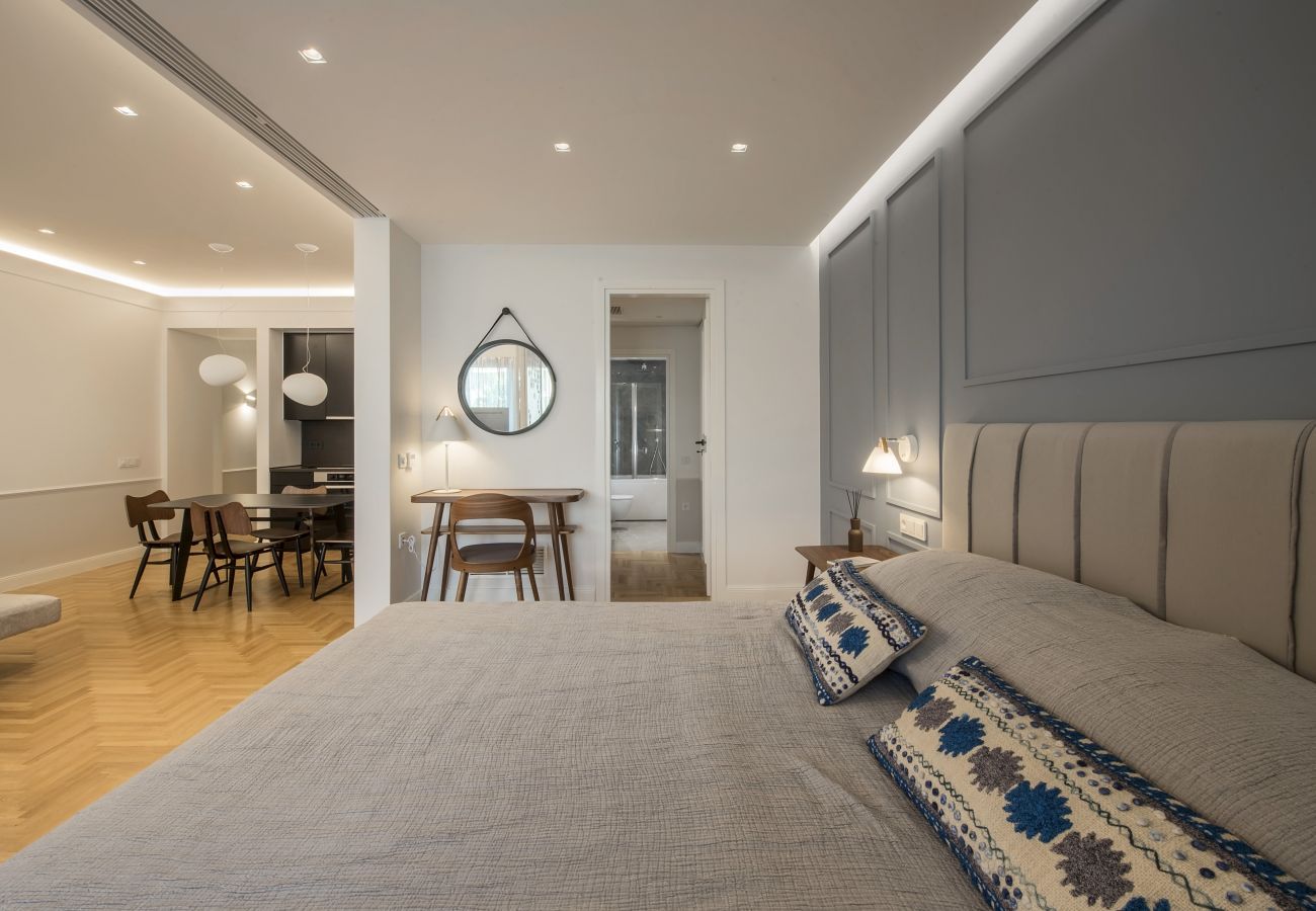 Apartment in Athens - Chic central Athens apartment at Mavilli Sq. 