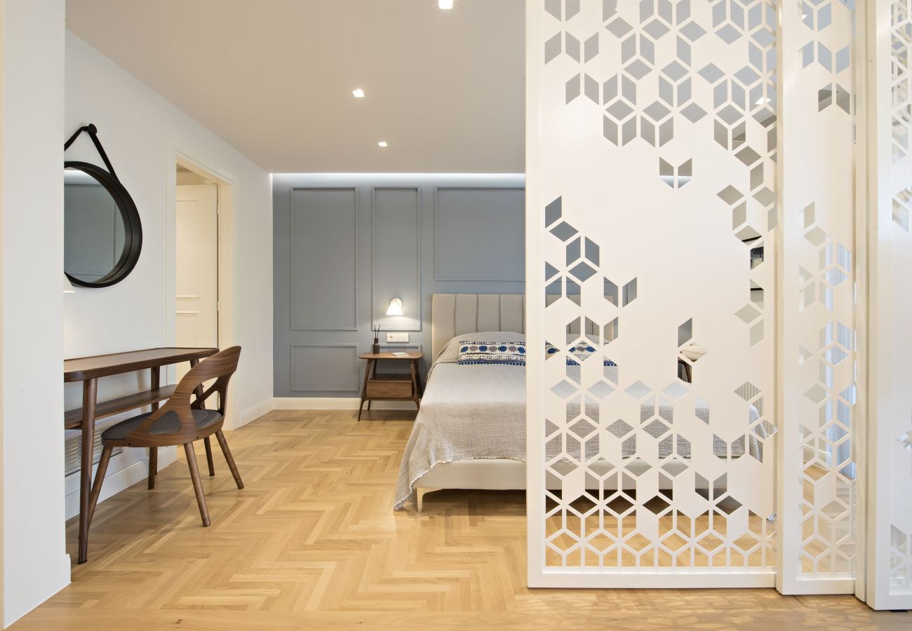 Apartment in Athens - Chic central Athens apartment at Mavilli Sq. 