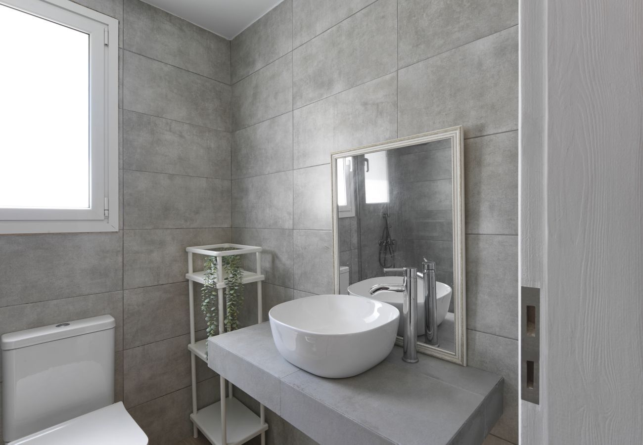 Apartment in Athens - Athenian 2bdr apartment with sunny terrace