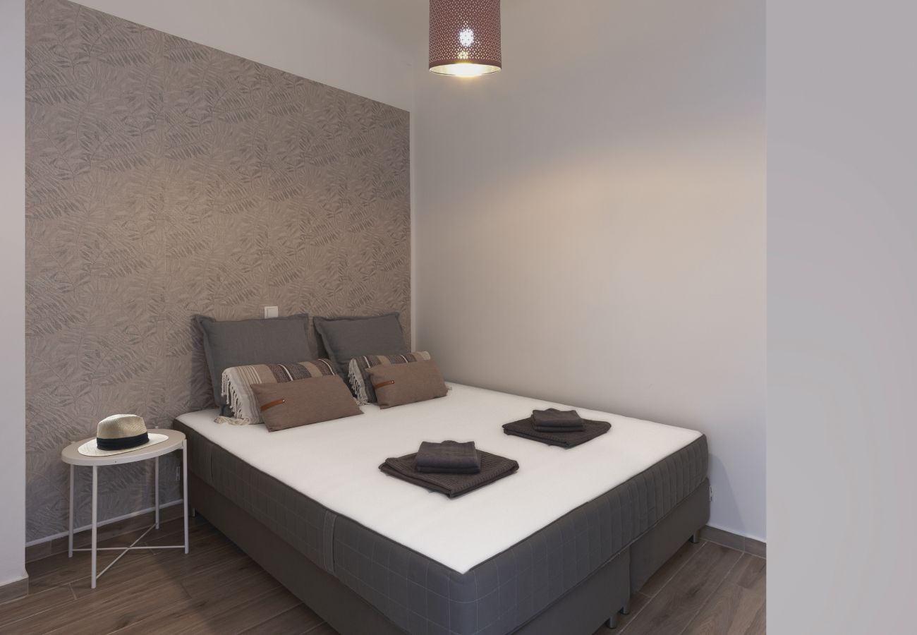 Apartment in Athens - Athenian 2bdr apartment with sunny terrace