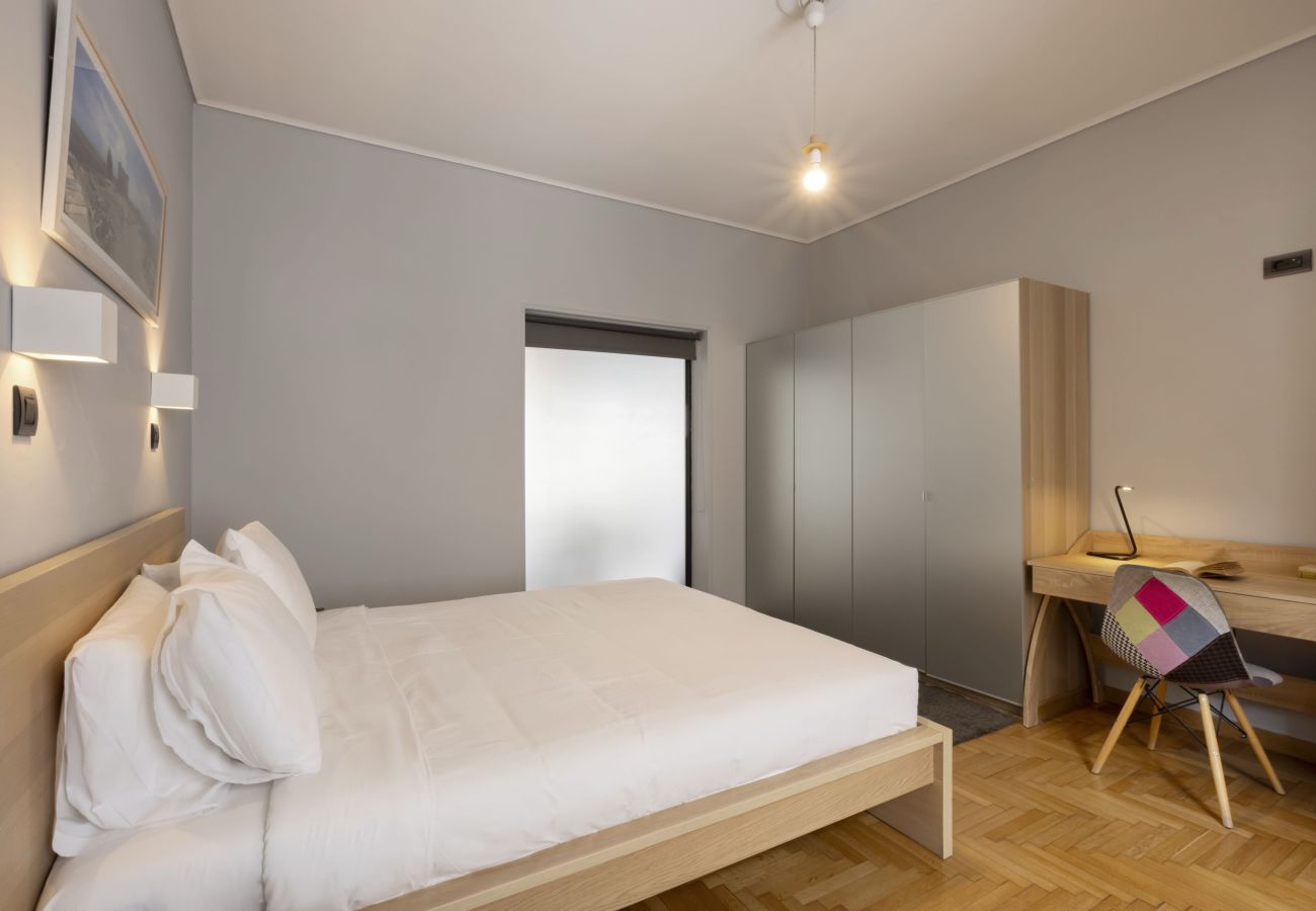 Apartment in Athens - Top Floor Renv 3BDR APT / “Pedion tou Areos” 