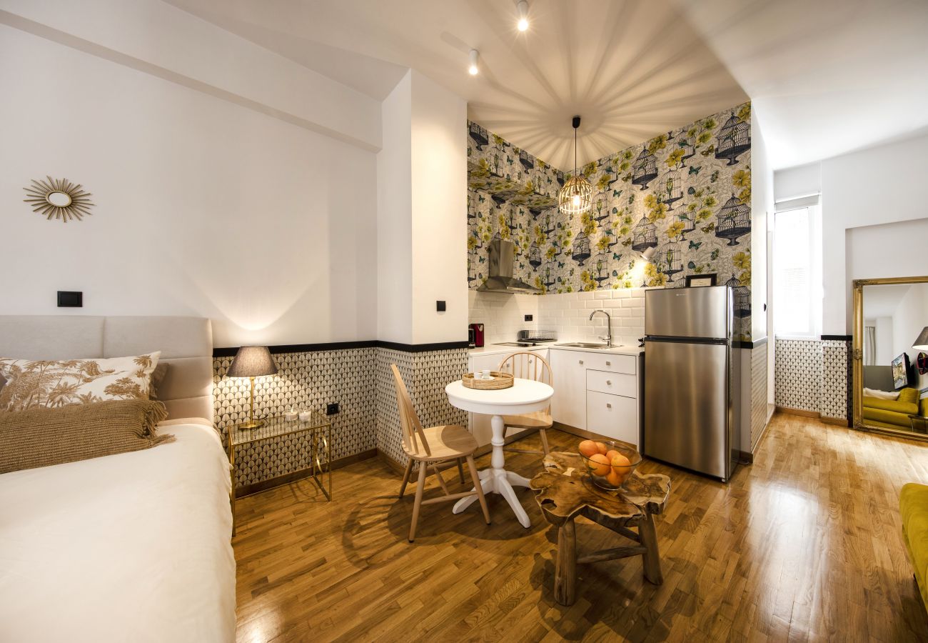 Studio in Athens - Funky boho apartment in downtown Athens 