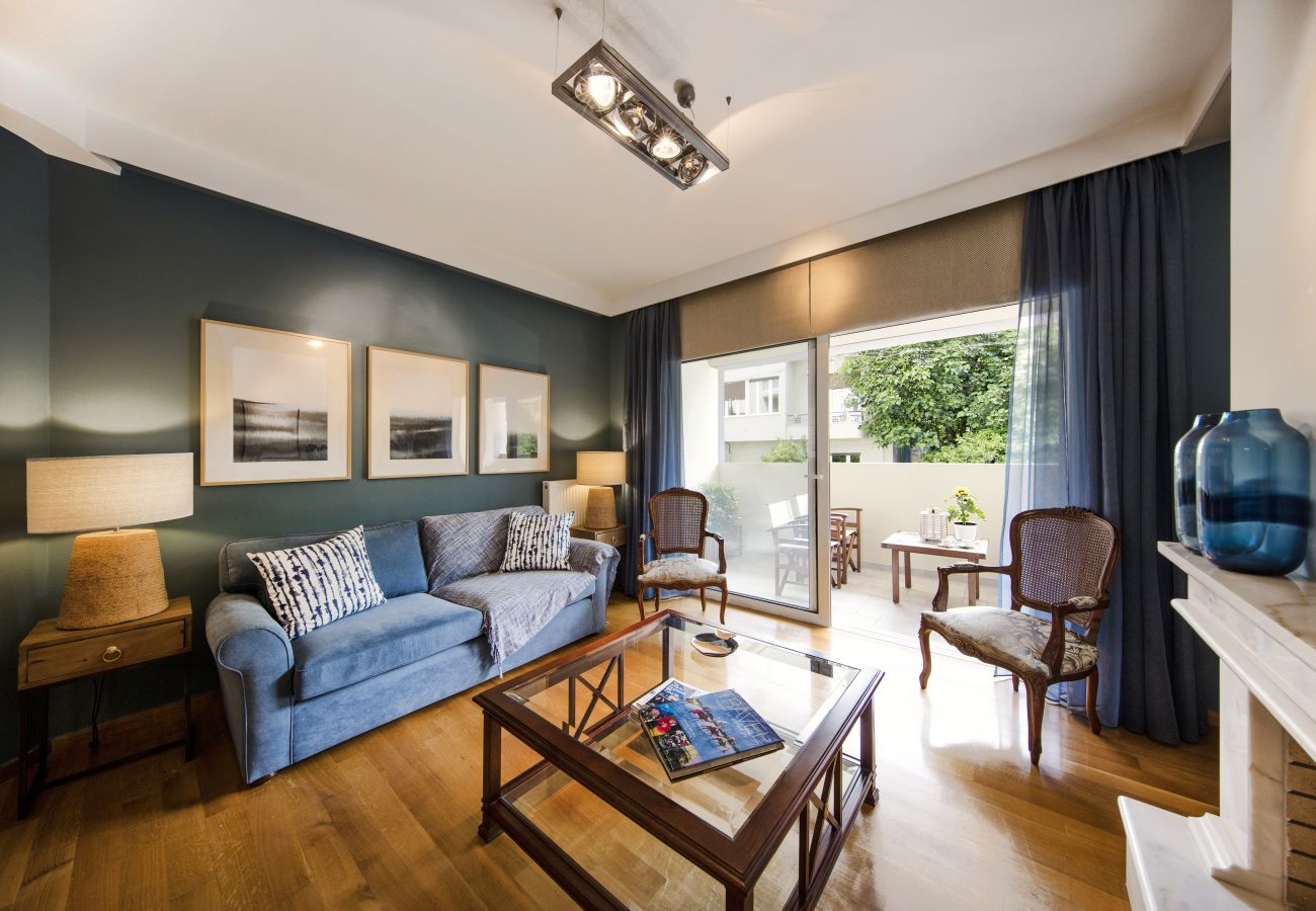 Apartment in Athens - 2 Bdr apt, VDSL,  2 mins from Acropolis museum 