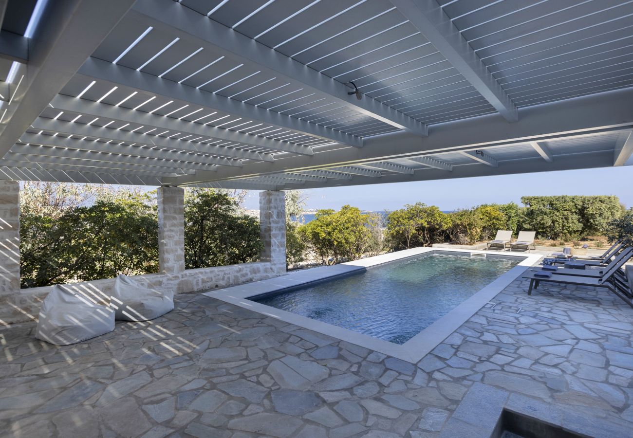 Villa in Ampelas - Stunning Beachfront 3BR Villa that has it ALL! 