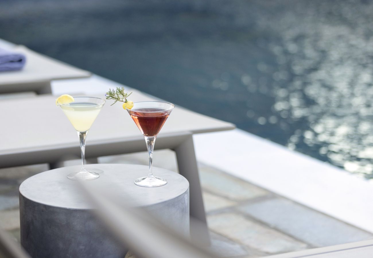 Villa in Ampelas - Stunning Beachfront 3BR Villa that has it ALL! 