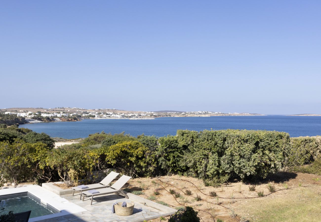 Villa in Ampelas - Stunning Beachfront 3BR Villa that has it ALL! 