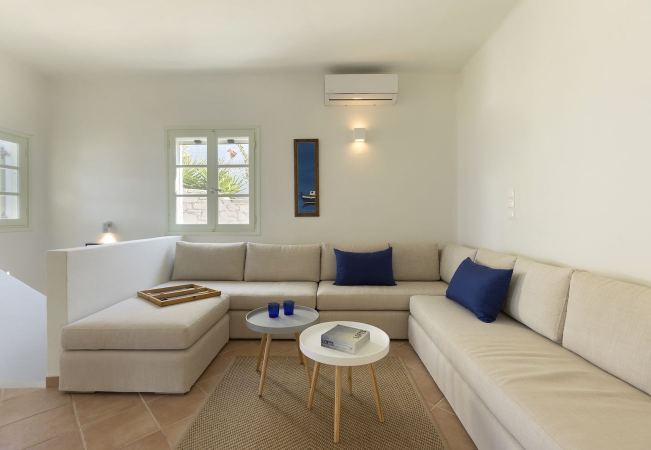 Villa in Ampelas - Stunning Beachfront 3BR Villa that has it ALL! 