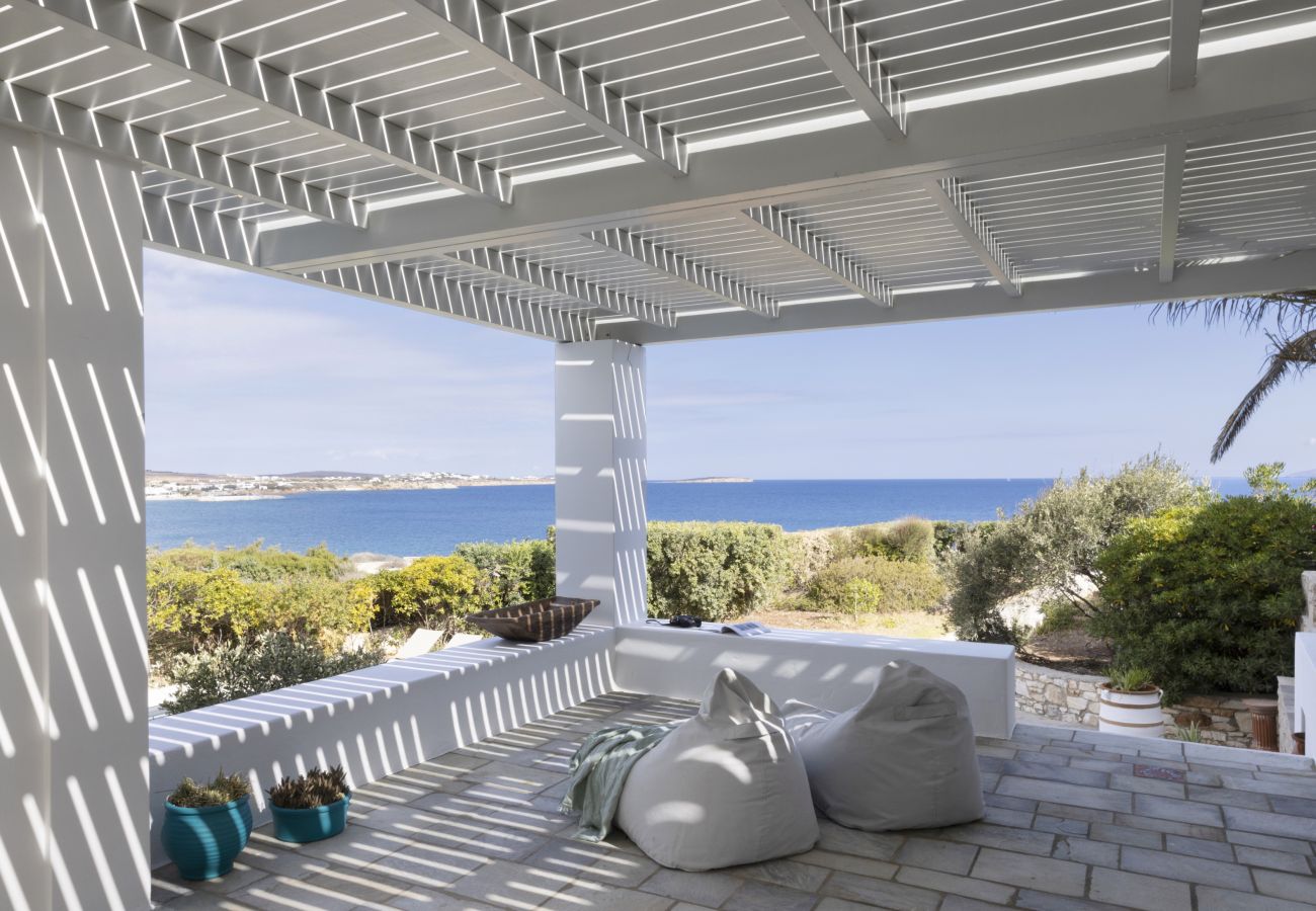 Villa in Ampelas - Stunning Beachfront 3BR Villa that has it ALL! 