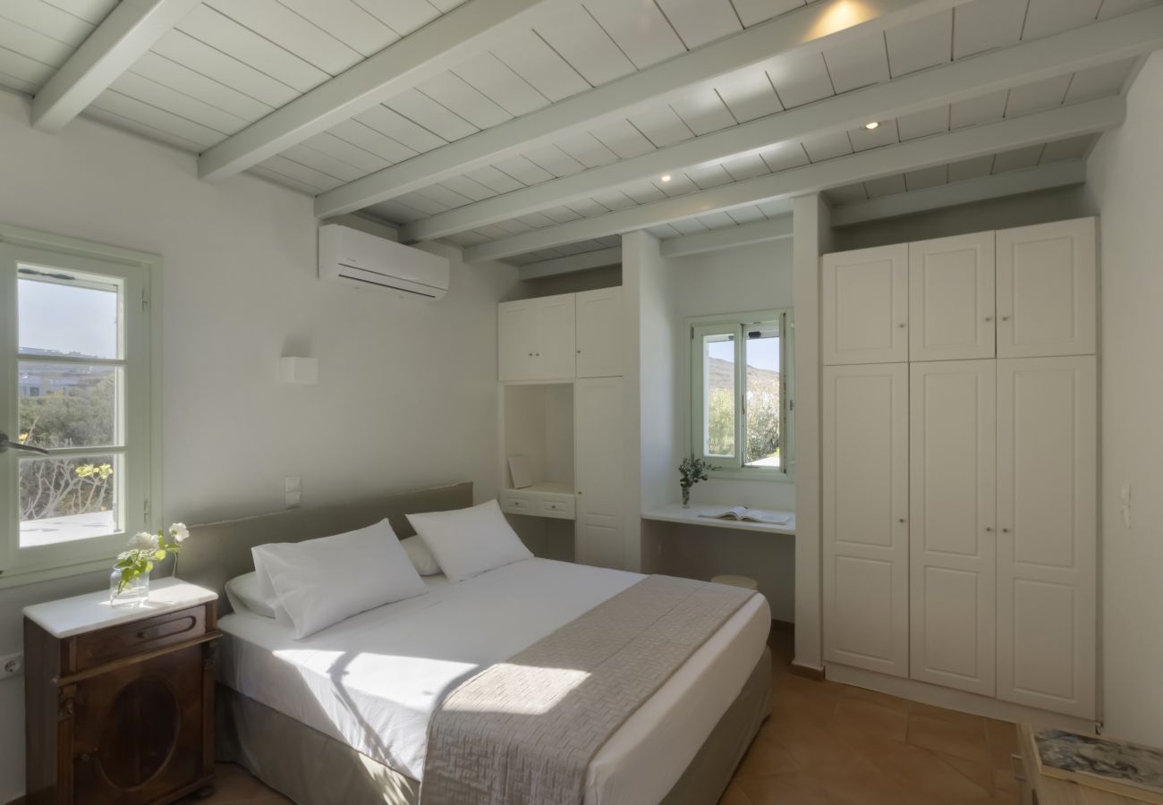 Villa in Ampelas - Stunning Beachfront 3BR Villa that has it ALL! 