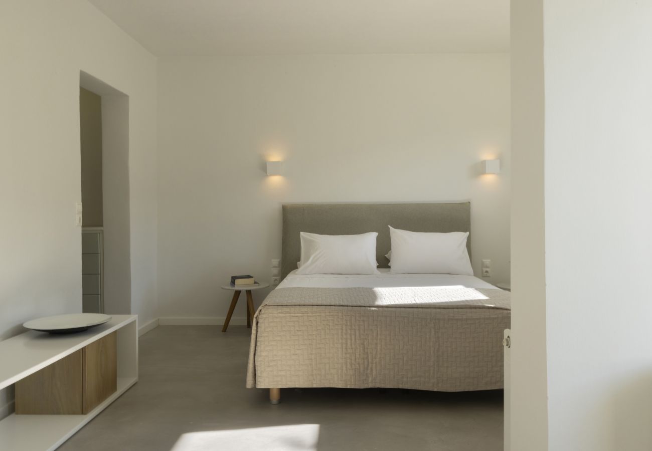 Villa in Ampelas - Stunning Beachfront 3BR Villa that has it ALL! 