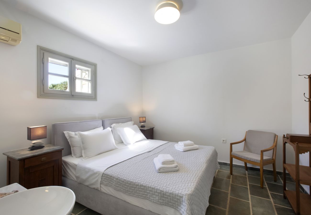 Villa in Ampelas - Villa Rinia - Seaview villa 