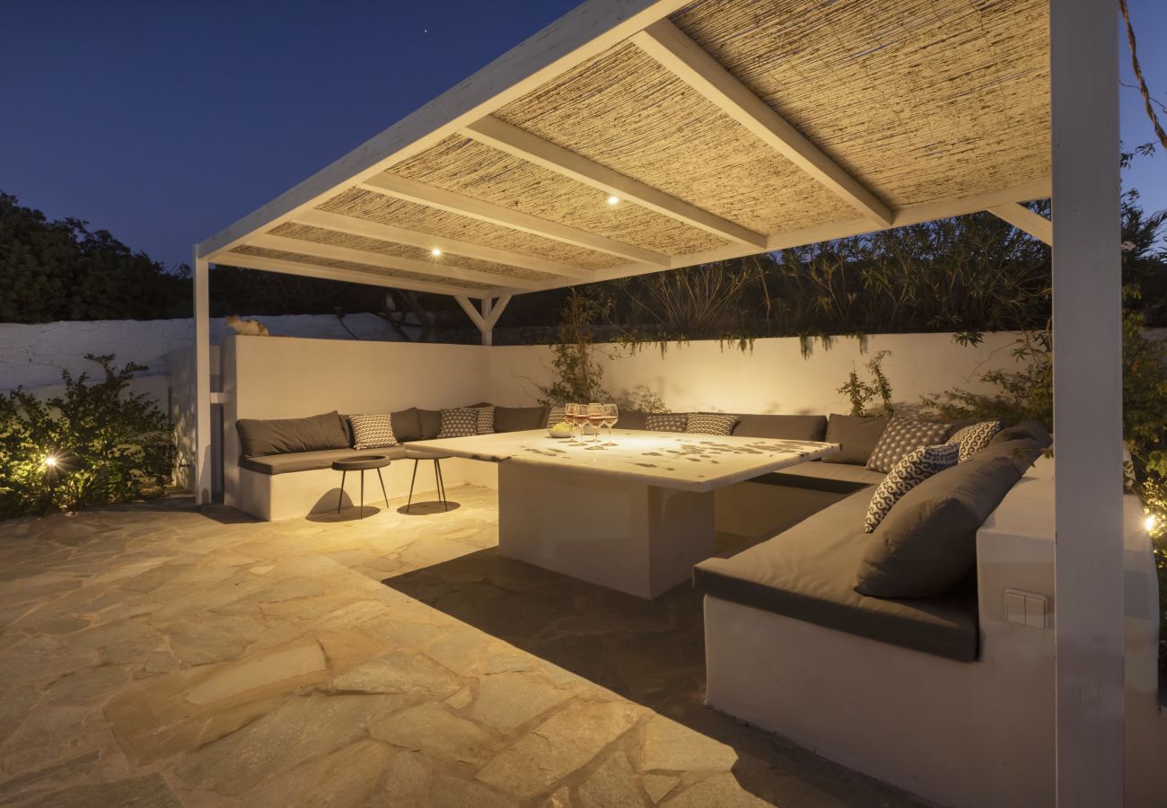 Villa in Ampelas - Beautiful 10-person Family Villa with Great Views 