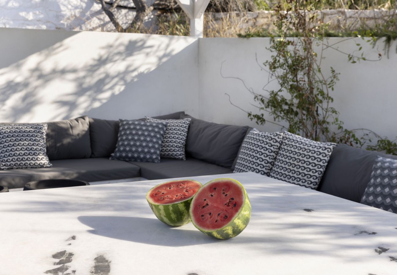 Villa in Ampelas - Beautiful 10-person Family Villa with Great Views 