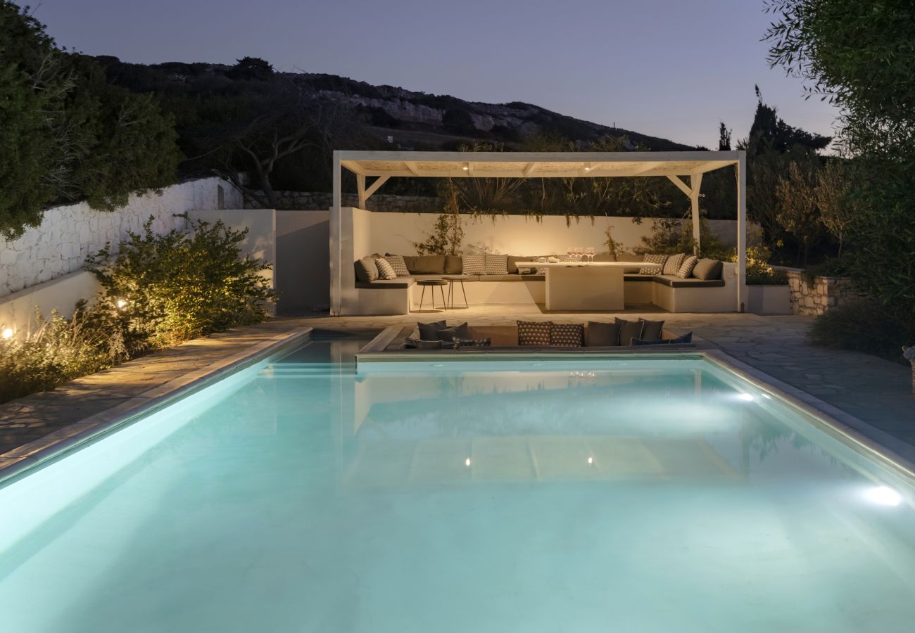 Villa in Ampelas - Beautiful 10-person Family Villa with Great Views 