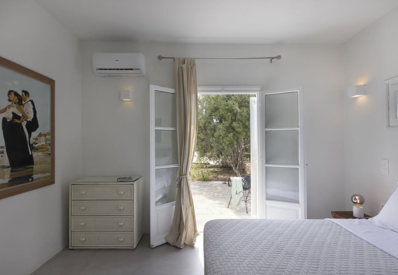 Villa in Ampelas - Beautiful 10-person Family Villa with Great Views 