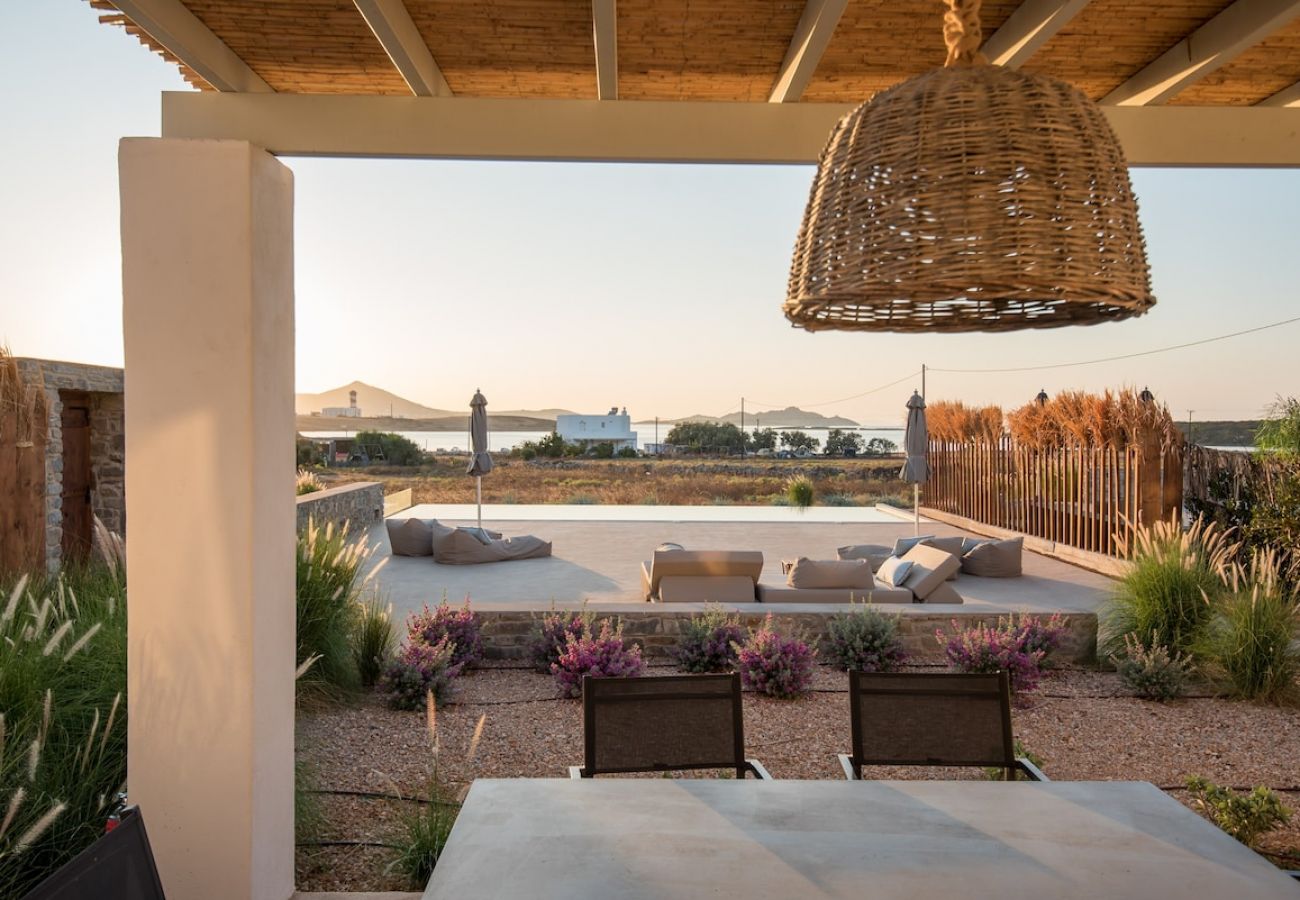 Villa in Xifara - 4BR SEAFRONT GEM. STUNNING & AT TOP LOCATION 