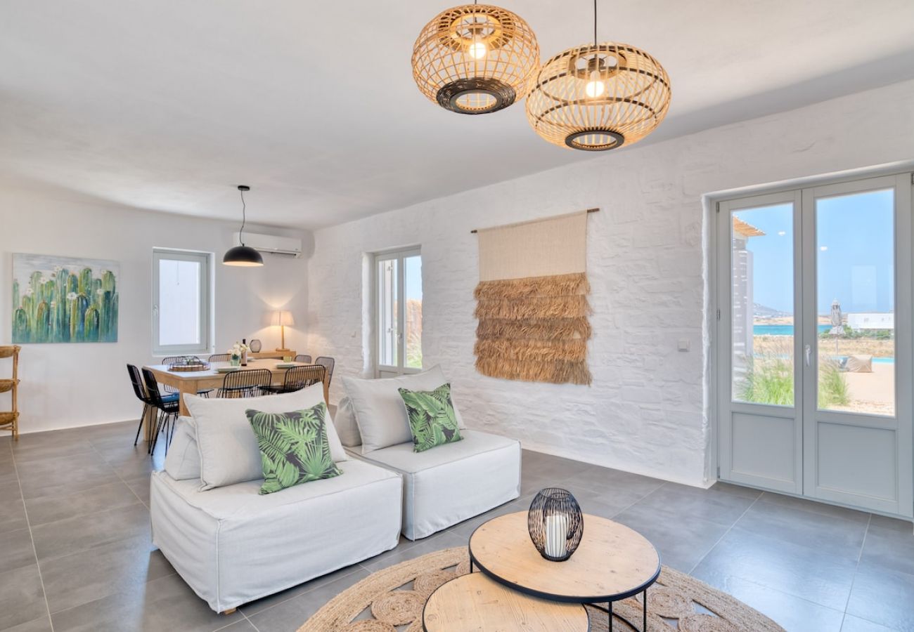 Villa in Xifara - 4BR SEAFRONT GEM. STUNNING & AT TOP LOCATION 