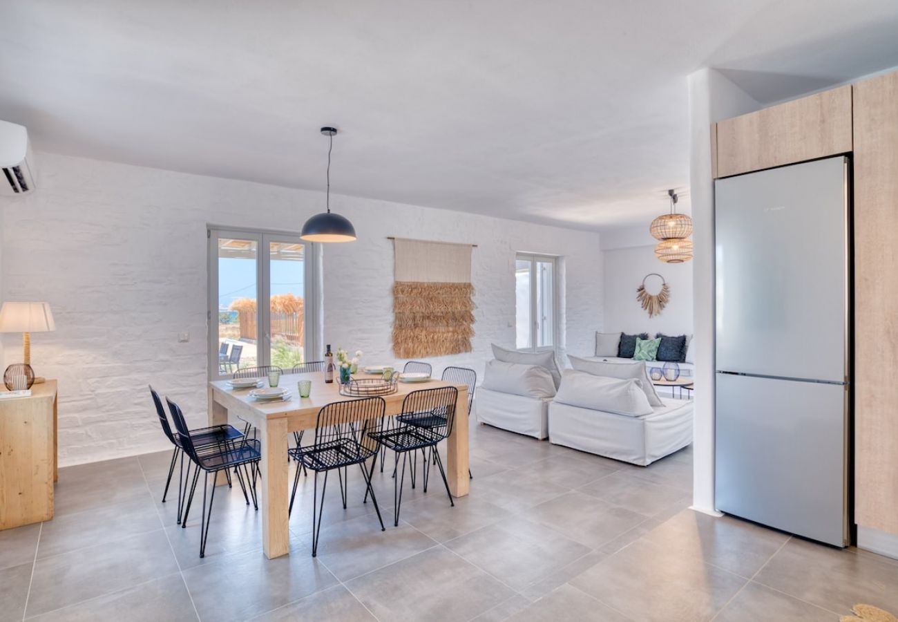 Villa in Xifara - 4BR SEAFRONT GEM. STUNNING & AT TOP LOCATION 