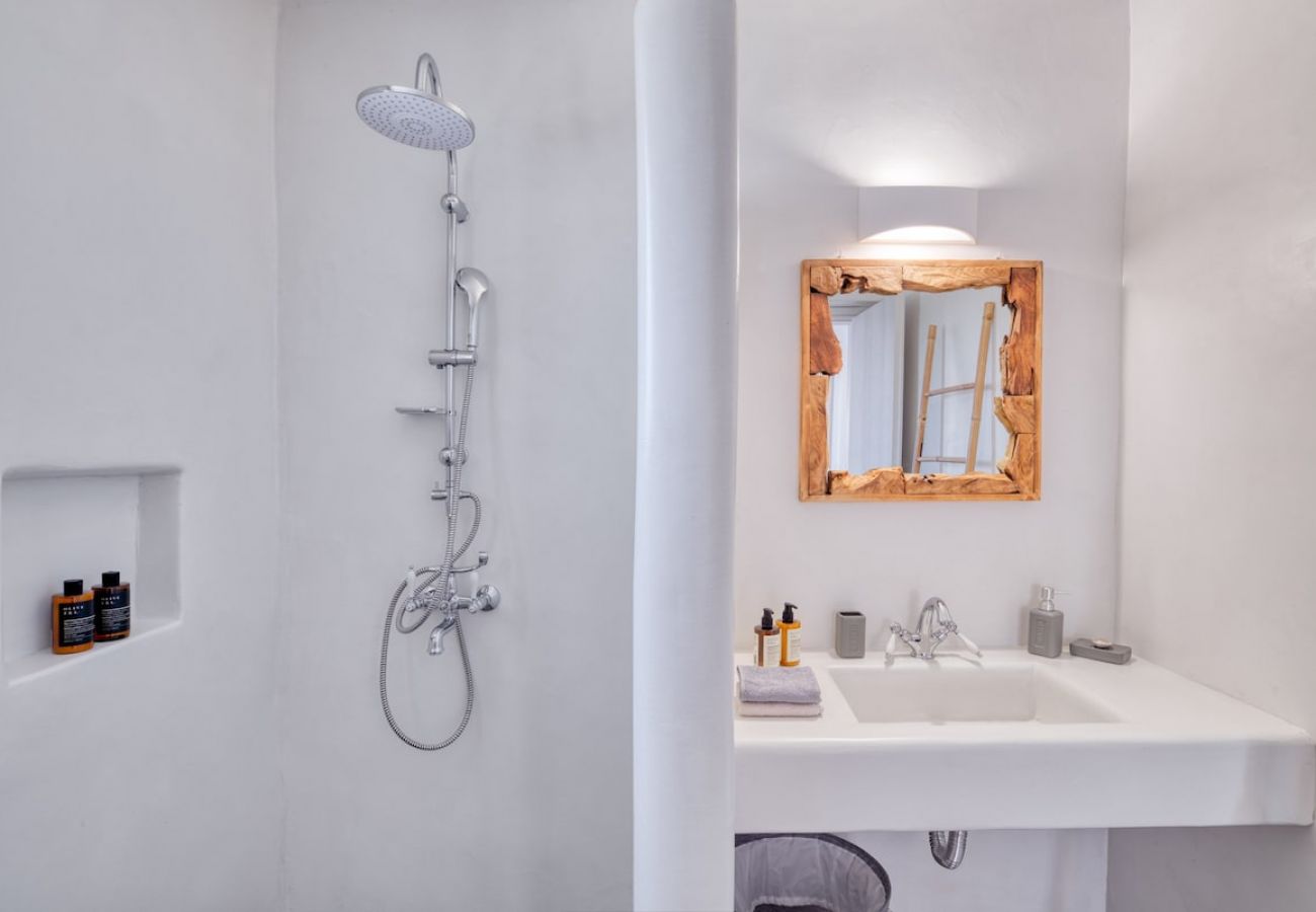 Villa in Xifara - 4BR SEAFRONT GEM. STUNNING & AT TOP LOCATION 