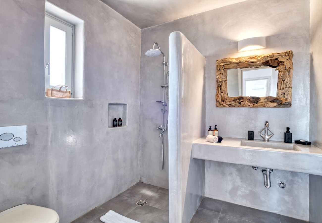 Villa in Xifara - 4BR SEAFRONT GEM. STUNNING & AT TOP LOCATION 